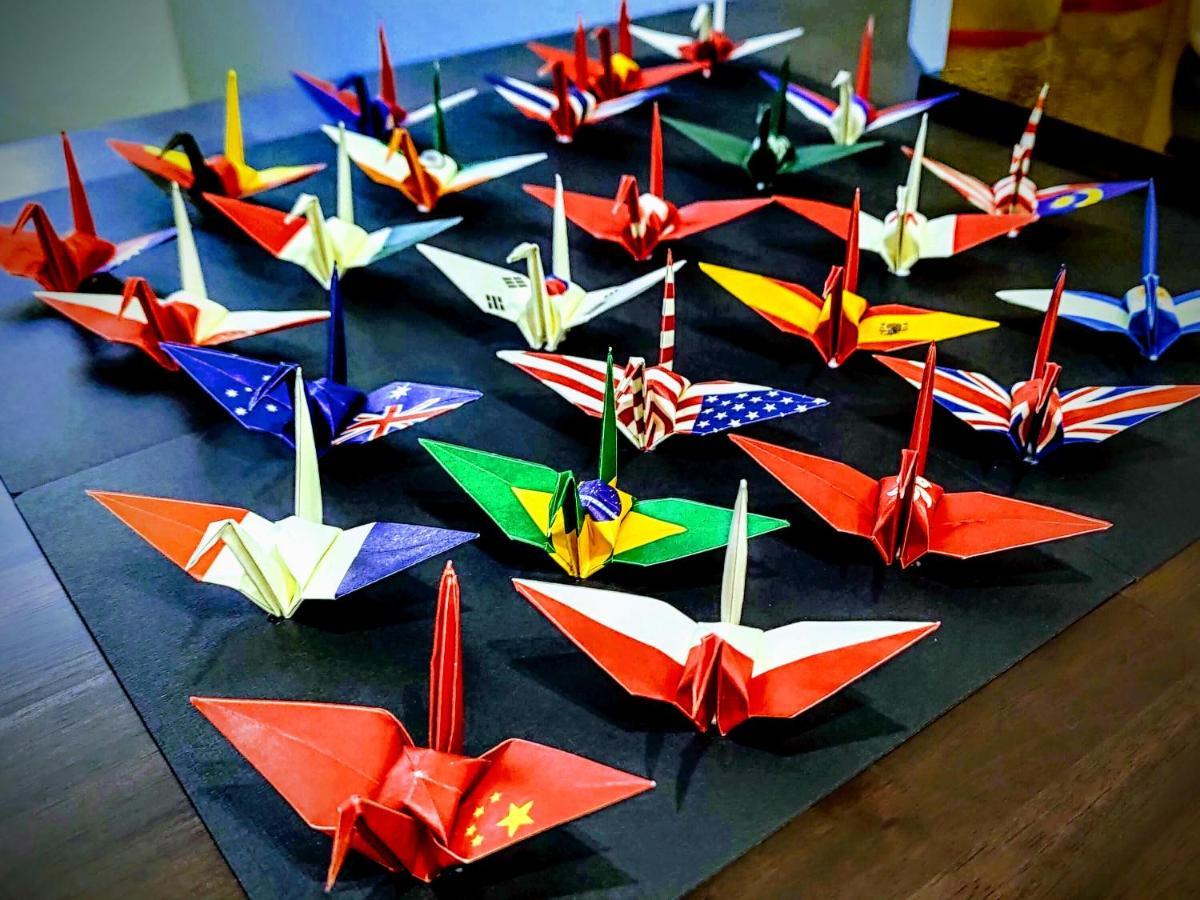 Origami 5 People Apartemen *